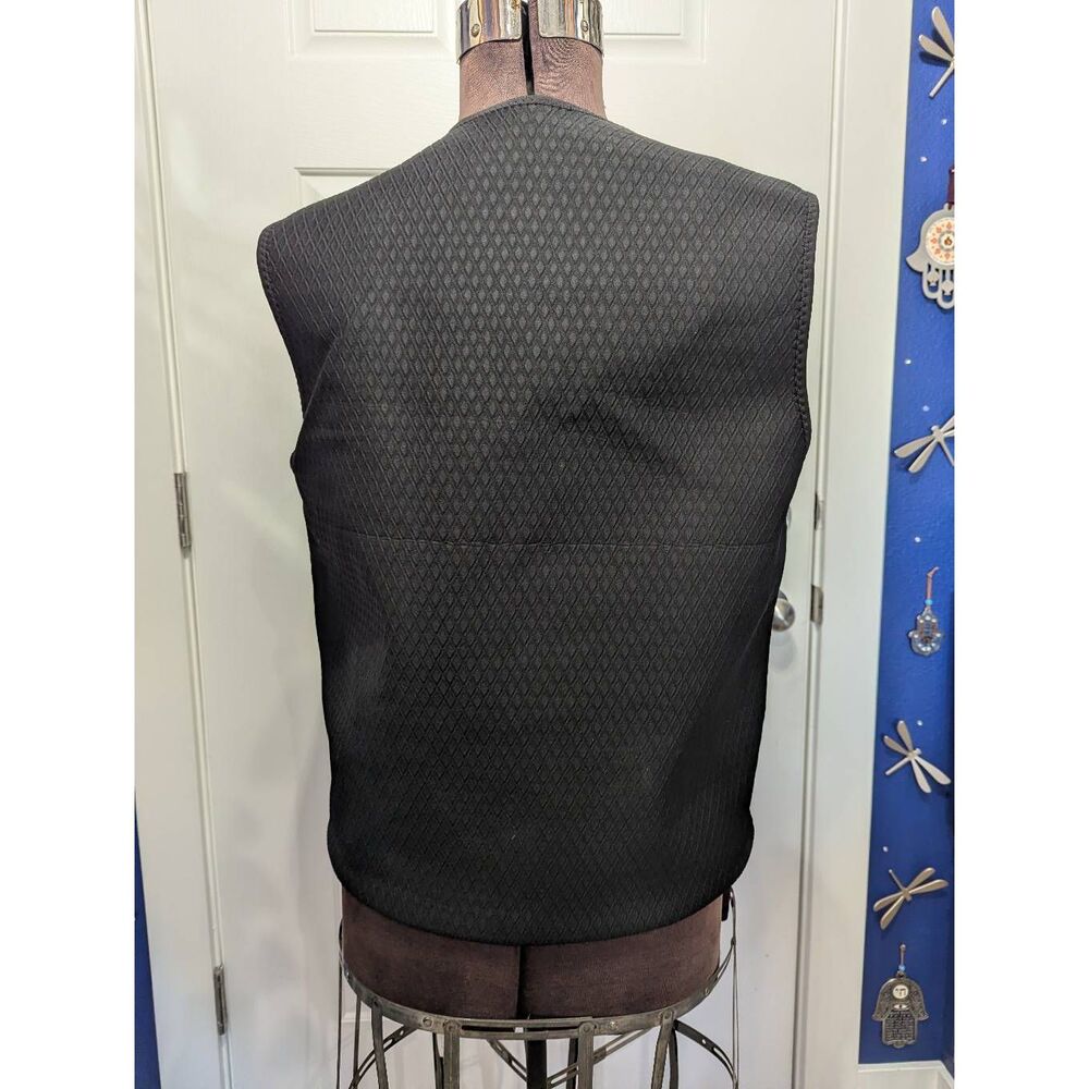 Heated Black Vest - Picture 5 of 16
